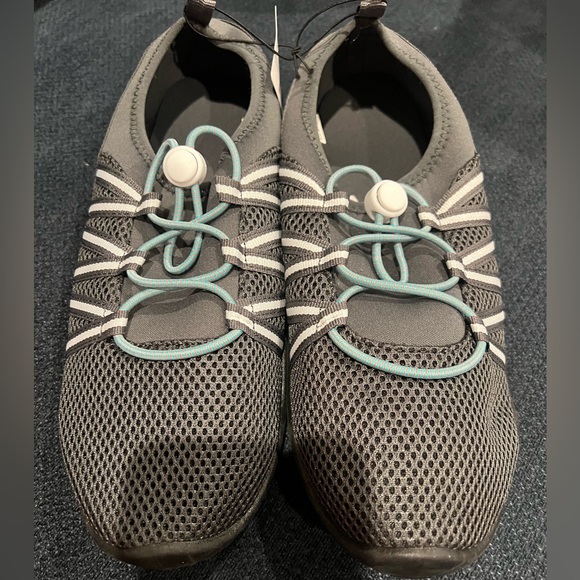 SUN & SKY‎ WATER SHOES - Picture 1 of 3